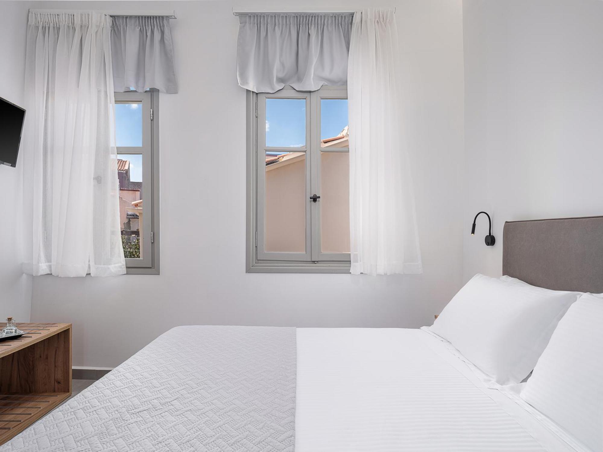 ホテル Porto Vecchio ハニア エクステリア 写真